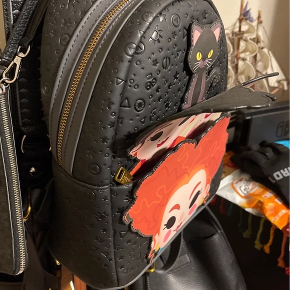 Disney Loungefly Hocus Pocus Backpack and Wallet - Picture 3 of 9